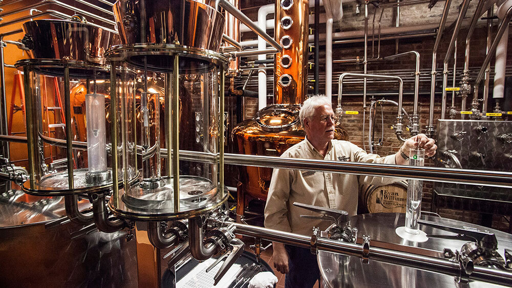 video-hitting-the-bourbon-trail-in-louisville-kentucky