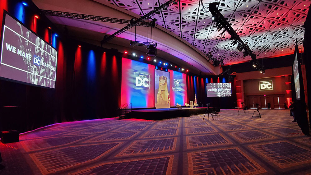 How Hybrid Is Taking Center Stage in Convention Centers