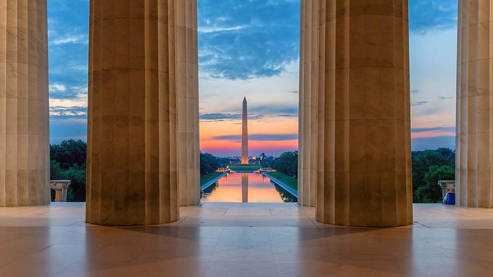 Washnton Monument and National Mall from Lincoln Memorial