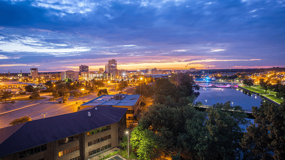 With the sparkle and amenities of the big city, and the charm of a college town, South Bend and Mishawaka make for a memorable place to meet.