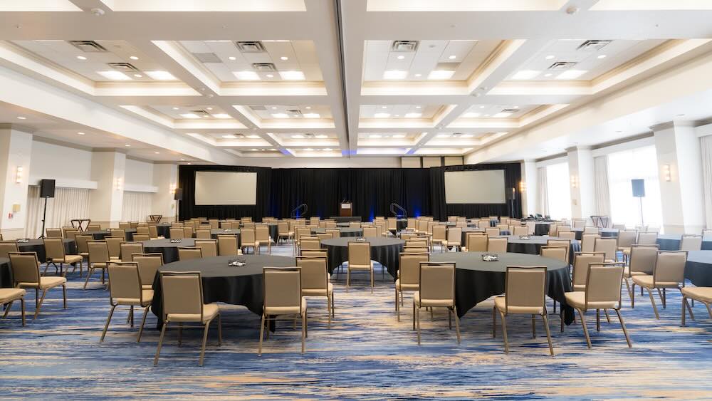 The Majestic Palm Ballroom at Sirata Beach Resort has more than 5,000 square feet of total space suitable for classroom-style layouts of up to 250 guests and up to 500 for reception- and theater-style configurations.