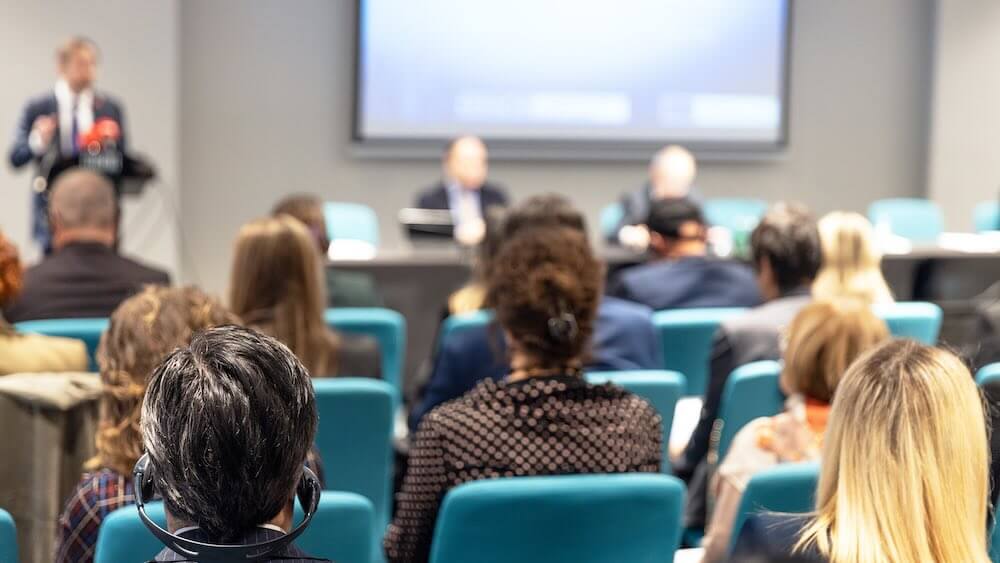 How Compressed Housing Windows Reduce Global Participation for Medical Meetings