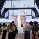 How High-Tech Art Creates an Immersive Learning Environment for Physician Attendees